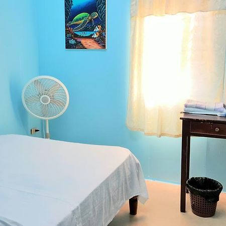 Sea Breeze Guest House Belize City Eksteriør bilde