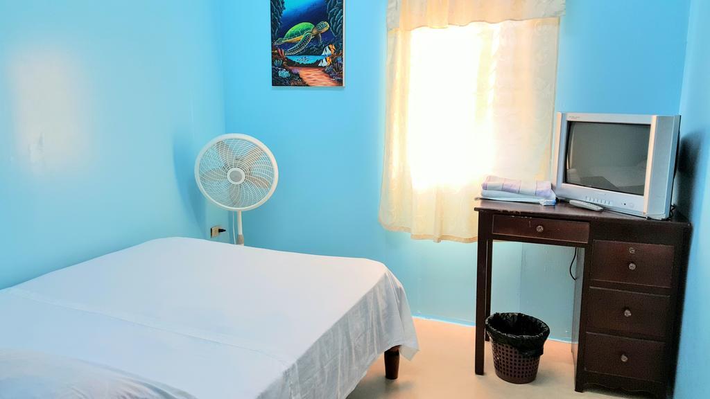 Sea Breeze Guest House Belize City Eksteriør bilde