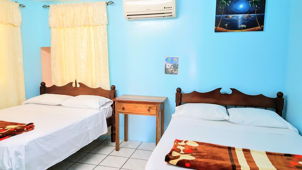 Sea Breeze Guest House Belize City Eksteriør bilde